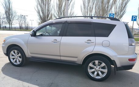 Mitsubishi Outlander III рестайлинг 3, 2012 год, 1 700 000 рублей, 8 фотография