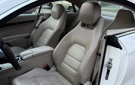 Mercedes-Benz E-Класс, 2015 год, 1 950 000 рублей, 17 фотография