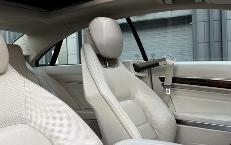 Mercedes-Benz E-Класс, 2015 год, 1 950 000 рублей, 16 фотография