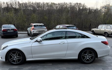 Mercedes-Benz E-Класс, 2015 год, 1 950 000 рублей, 6 фотография