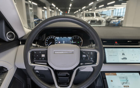 Land Rover Range Rover Evoque II, 2022 год, 4 390 000 рублей, 10 фотография