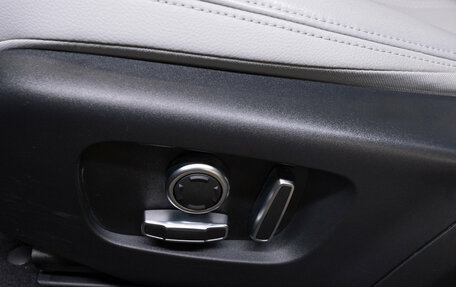 Land Rover Range Rover Evoque II, 2022 год, 4 390 000 рублей, 17 фотография