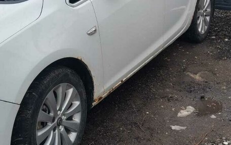 Opel Astra J, 2010 год, 450 000 рублей, 2 фотография