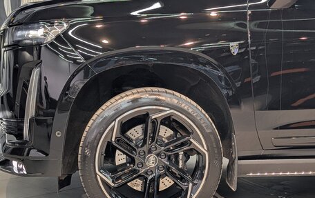 Cadillac Escalade V, 2022 год, 11 990 000 рублей, 10 фотография