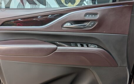 Cadillac Escalade V, 2022 год, 11 990 000 рублей, 14 фотография