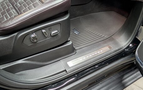 Cadillac Escalade V, 2022 год, 11 990 000 рублей, 16 фотография