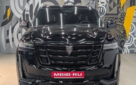 Cadillac Escalade V, 2022 год, 11 990 000 рублей, 2 фотография