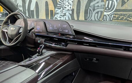 Cadillac Escalade V, 2022 год, 11 990 000 рублей, 17 фотография