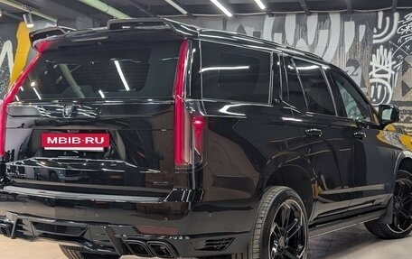 Cadillac Escalade V, 2022 год, 11 990 000 рублей, 12 фотография
