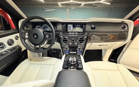 Rolls-Royce Cullinan, 2020 год, 32 800 000 рублей, 23 фотография