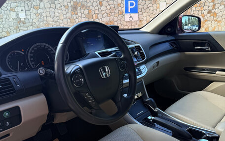 Honda Accord IX рестайлинг, 2013 год, 2 000 000 рублей, 10 фотография