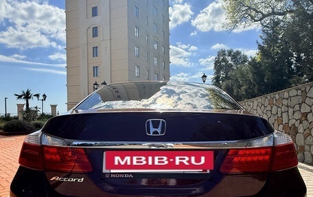 Honda Accord IX рестайлинг, 2013 год, 2 000 000 рублей, 16 фотография