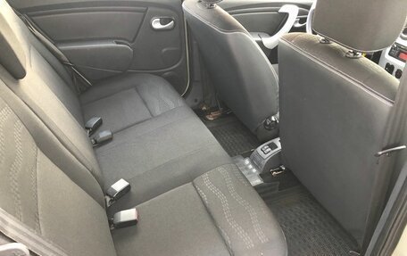 Renault Sandero I, 2012 год, 640 000 рублей, 10 фотография