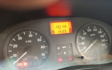 Renault Logan I, 2005 год, 180 000 рублей, 8 фотография