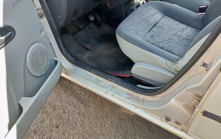 Renault Logan I, 2005 год, 180 000 рублей, 5 фотография