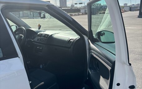 Skoda Fabia II, 2014 год, 450 000 рублей, 5 фотография