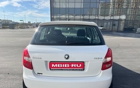 Skoda Fabia II, 2014 год, 450 000 рублей, 3 фотография