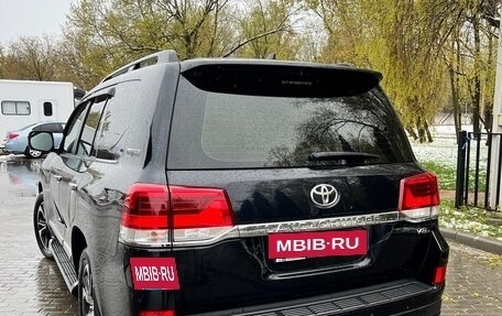 Toyota Land Cruiser 200, 2018 год, 6 500 000 рублей, 5 фотография