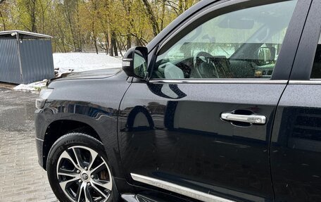 Toyota Land Cruiser 200, 2018 год, 6 500 000 рублей, 7 фотография