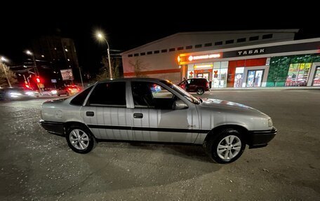 Opel Vectra A, 1989 год, 250 000 рублей, 5 фотография