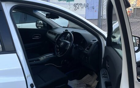 Honda Vezel, 2016 год, 1 850 000 рублей, 7 фотография