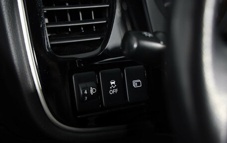 Mitsubishi Outlander III рестайлинг 3, 2019 год, 2 199 000 рублей, 15 фотография