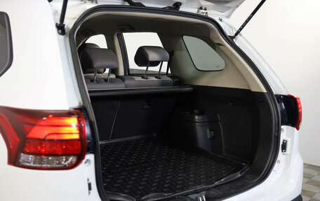 Mitsubishi Outlander III рестайлинг 3, 2019 год, 2 199 000 рублей, 24 фотография