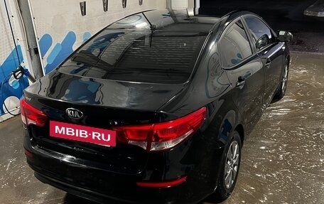 KIA Rio III рестайлинг, 2016 год, 978 000 рублей, 6 фотография