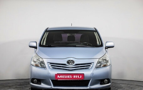 Toyota Verso I, 2010 год, 799 000 рублей, 2 фотография