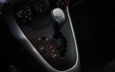 Toyota Verso I, 2010 год, 799 000 рублей, 16 фотография