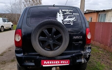 Chevrolet Niva I рестайлинг, 2005 год, 190 000 рублей, 2 фотография