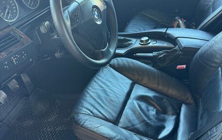 BMW 5 серия, 2004 год, 950 000 рублей, 6 фотография