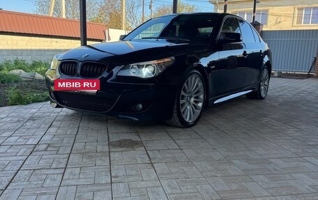 BMW 5 серия, 2004 год, 950 000 рублей, 2 фотография