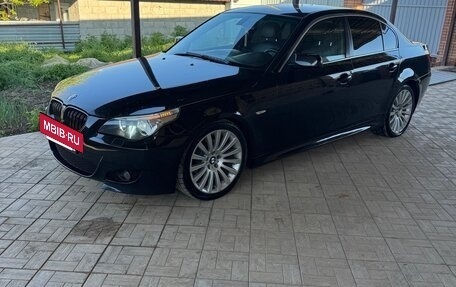 BMW 5 серия, 2004 год, 950 000 рублей, 3 фотография