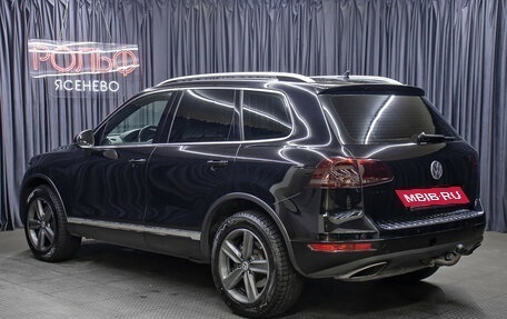 Volkswagen Touareg III, 2011 год, 1 698 000 рублей, 7 фотография