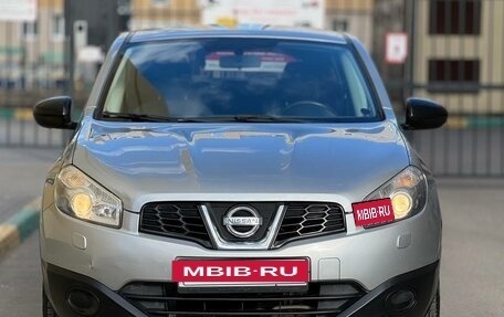 Nissan Qashqai, 2010 год, 870 000 рублей, 2 фотография