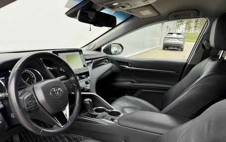 Toyota Camry, 2021 год, 3 350 000 рублей, 9 фотография