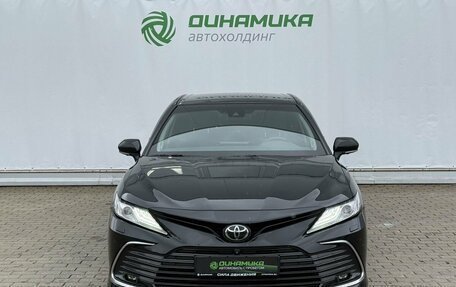 Toyota Camry, 2021 год, 3 350 000 рублей, 2 фотография