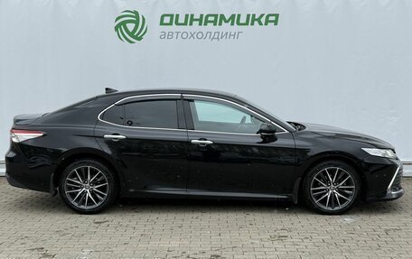 Toyota Camry, 2021 год, 3 350 000 рублей, 4 фотография