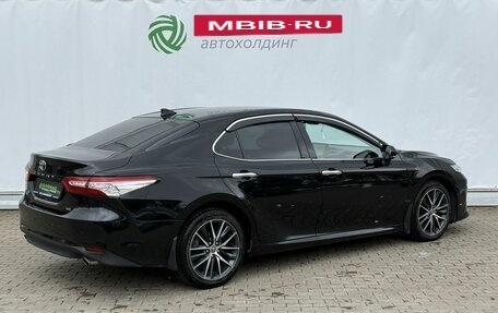 Toyota Camry, 2021 год, 3 350 000 рублей, 5 фотография