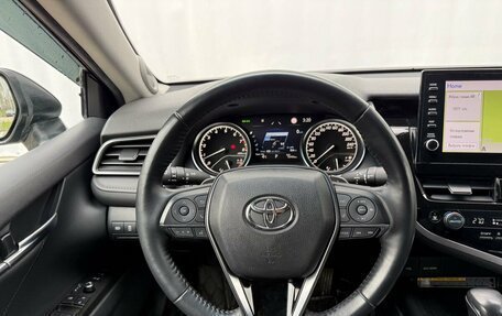 Toyota Camry, 2021 год, 3 350 000 рублей, 12 фотография