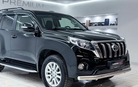 Toyota Land Cruiser Prado 150 рестайлинг 2, 2014 год, 3 800 000 рублей, 3 фотография