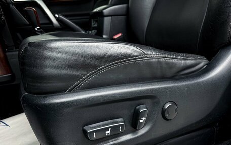 Toyota Land Cruiser Prado 150 рестайлинг 2, 2014 год, 3 800 000 рублей, 11 фотография