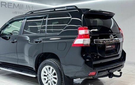 Toyota Land Cruiser Prado 150 рестайлинг 2, 2014 год, 3 800 000 рублей, 32 фотография