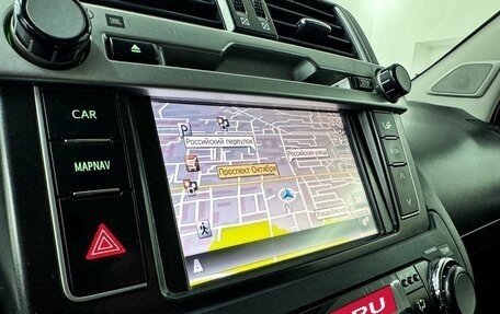 Toyota Land Cruiser Prado 150 рестайлинг 2, 2014 год, 3 800 000 рублей, 19 фотография