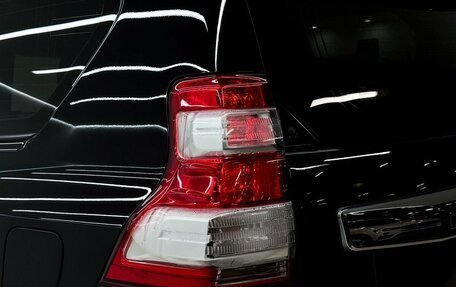 Toyota Land Cruiser Prado 150 рестайлинг 2, 2014 год, 3 800 000 рублей, 36 фотография