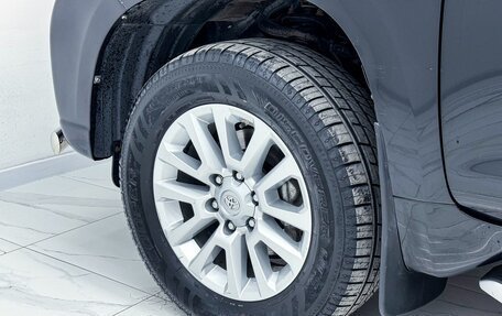 Toyota Land Cruiser Prado 150 рестайлинг 2, 2014 год, 3 800 000 рублей, 38 фотография