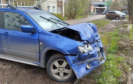 Mitsubishi Outlander III рестайлинг 3, 2006 год, 250 000 рублей, 4 фотография