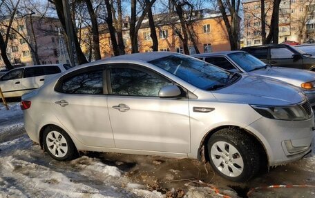 KIA Rio III рестайлинг, 2013 год, 750 000 рублей, 2 фотография