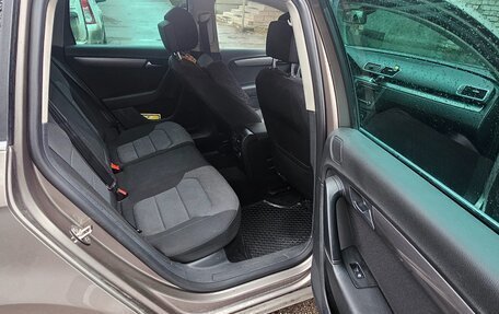 Volkswagen Passat B7, 2011 год, 950 000 рублей, 3 фотография